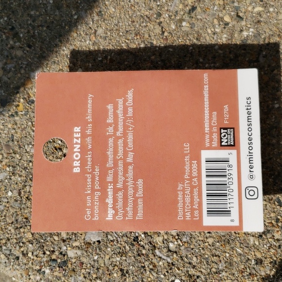 Remi Rose Whitney Bronzer. NIP - Picture 4 of 4